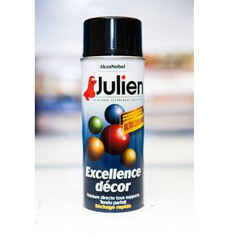 julien-peintures-en-spray